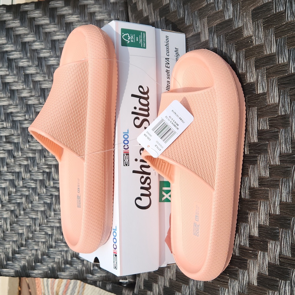 Comfy Pillow Slides (Sandals)